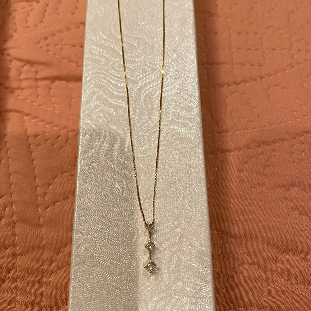 3 Stone Diamond necklace
